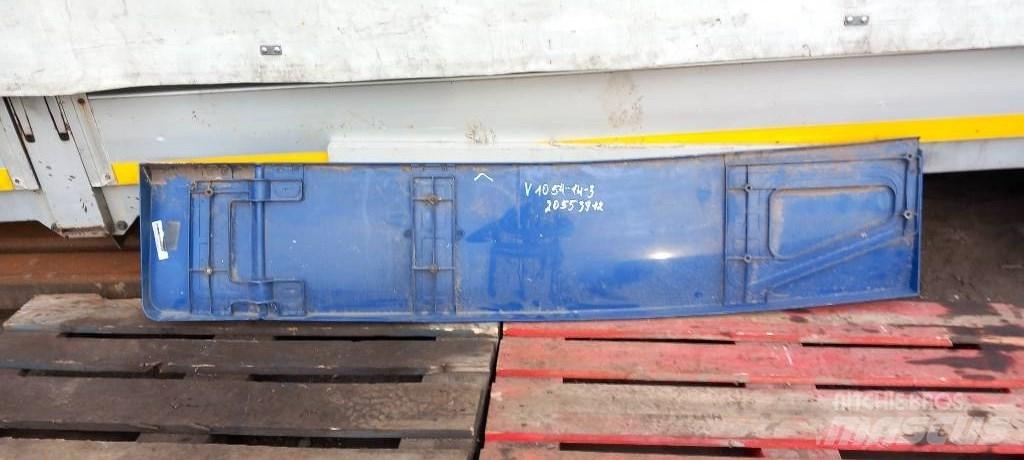 Volvo FH 12.    20553912 Ohjaamot ja sisustat