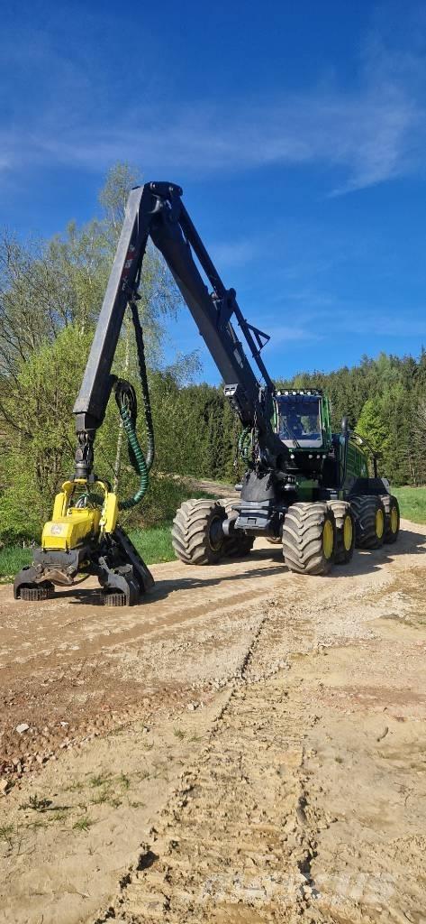 John Deere 1270 G Harvesterit