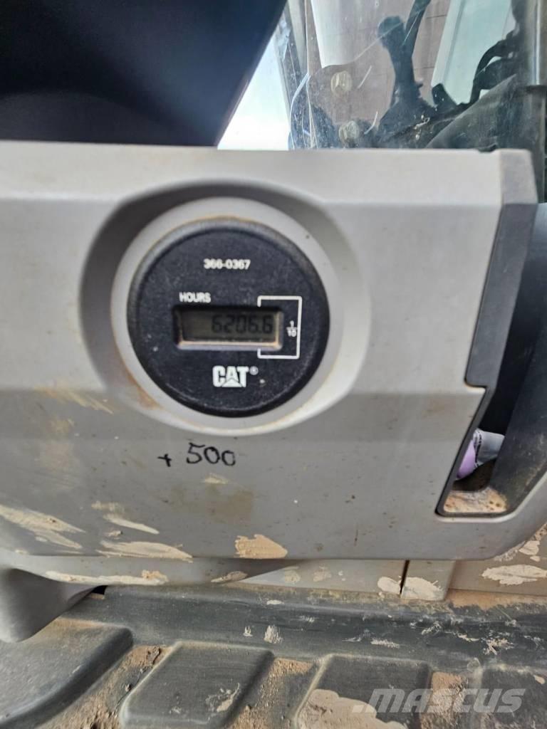 CAT 352 F Telakaivukoneet