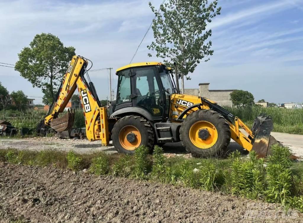 JCB 4 CX Kaivurikuormaajat