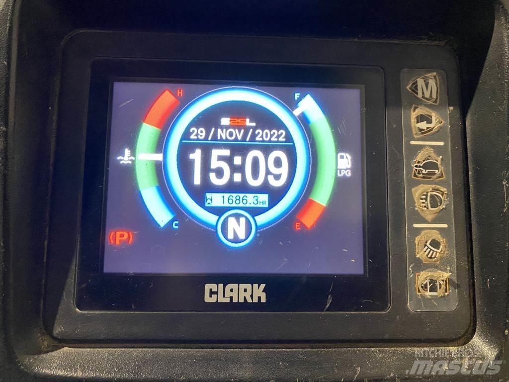 Clark S25L Nestekaasutrukit