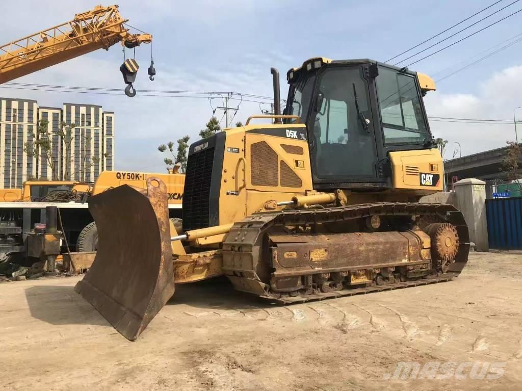 CAT D 5 K Telaketjupuskutraktorit