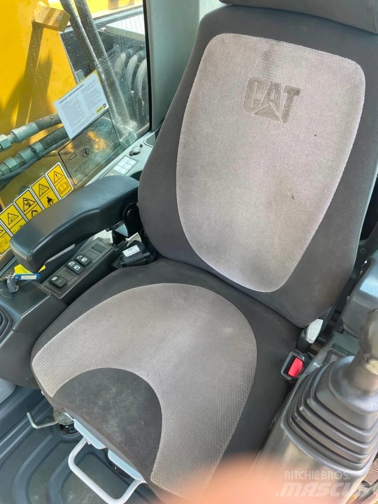 CAT M 313 D Pyöräkaivukoneet