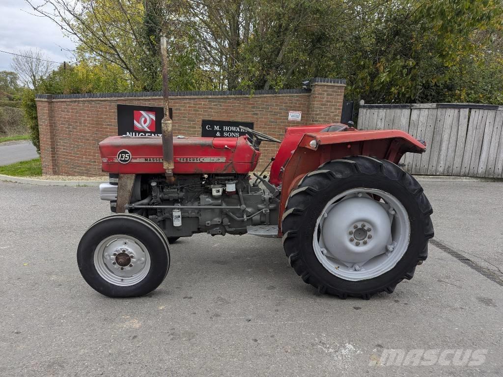 Massey Ferguson 135 Traktorit