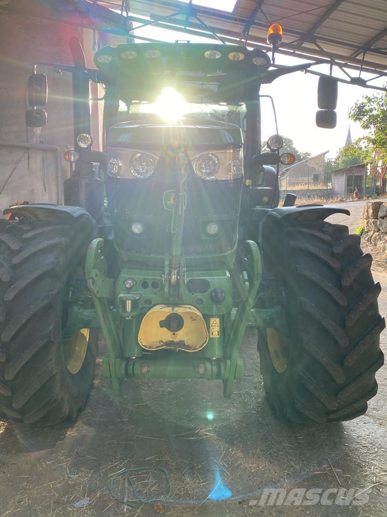 John Deere 6155R Traktorit