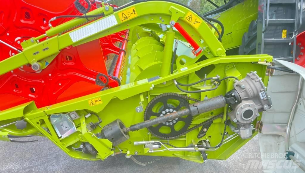 CLAAS VARIO 770 Leikkuupöydät