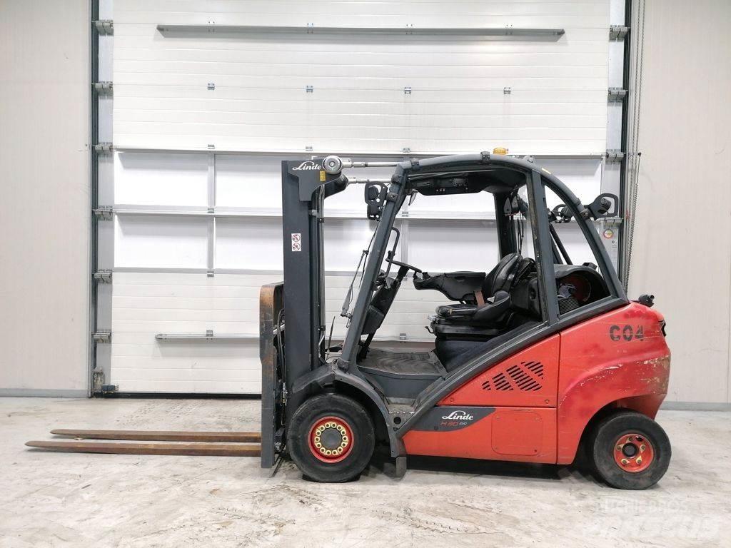 Linde H30T-02 Nestekaasutrukit