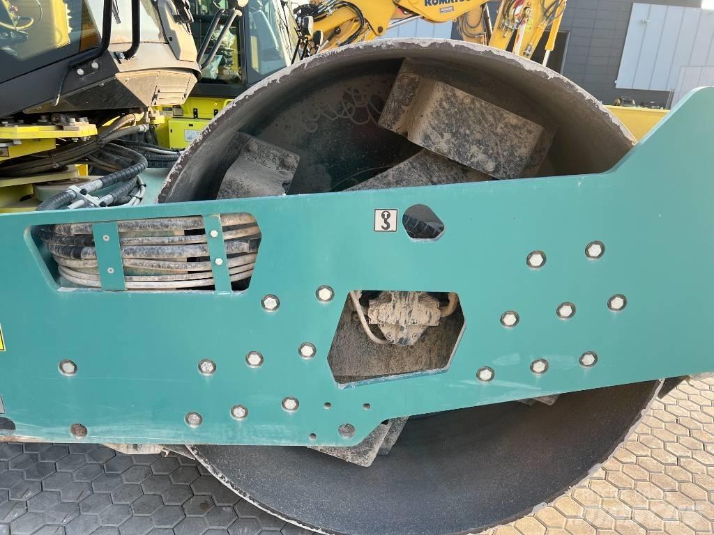 Ammann ARS 130 Kumipyöräjyrät