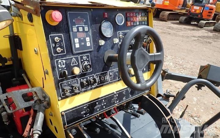 Bomag BF 223 C Asfalttikoneet