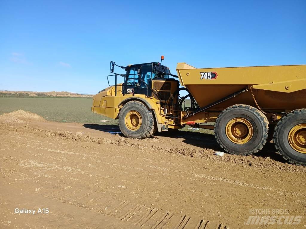CAT 745 Dumpperit