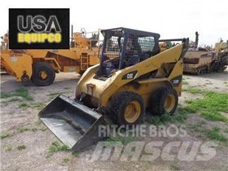 CAT 252B3 Liukuohjatut kuormaajat
