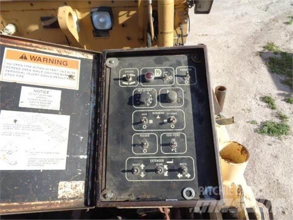 CAT AP-1000B Asfalttikoneet