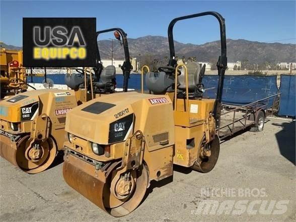 CAT CB22 Yksivalssijyrät