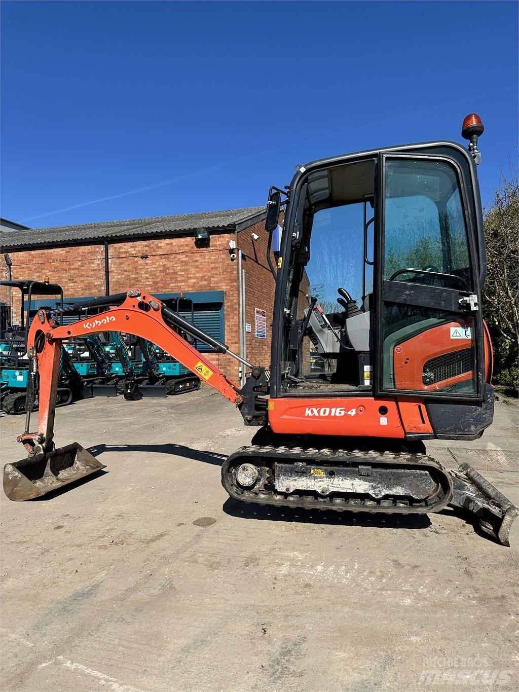 Kubota KX 016-4 Minikaivukoneet < 7t