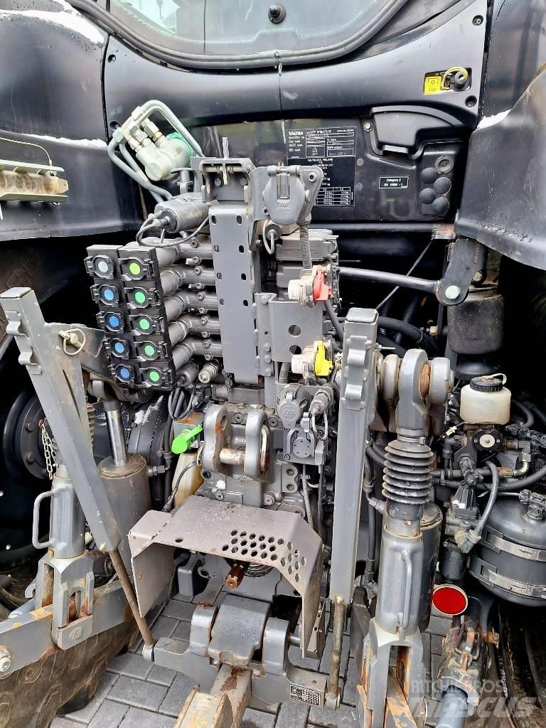 Valtra T 254 Traktorit