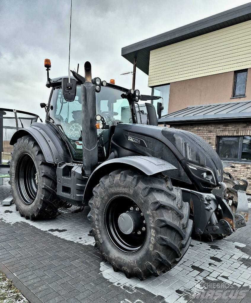 Valtra T 254 Traktorit