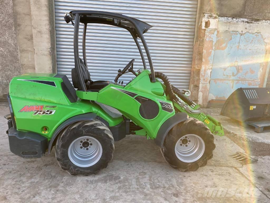 Avant 755 i Pyöräkuormaajat