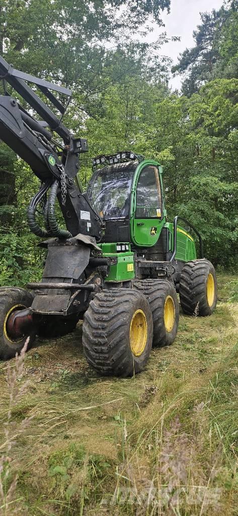 John Deere 1070e Harvesterit