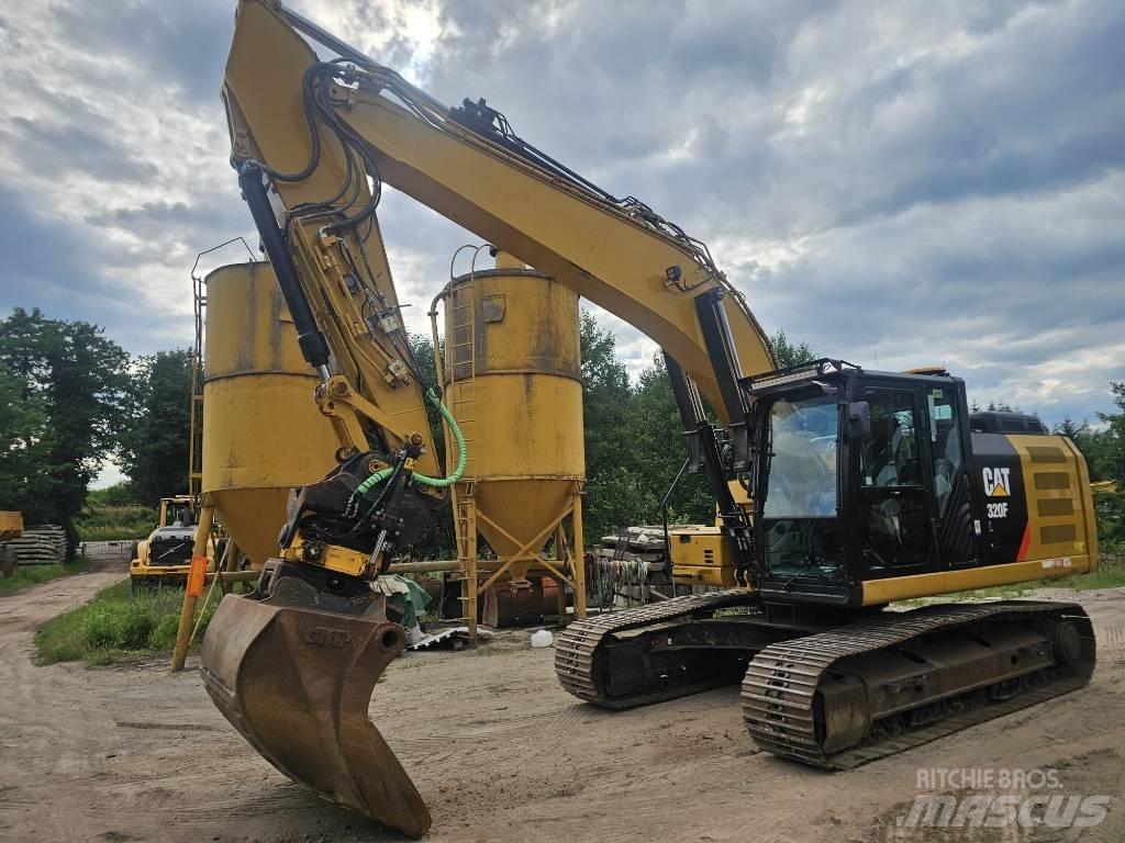 CAT 320FL Telakaivukoneet