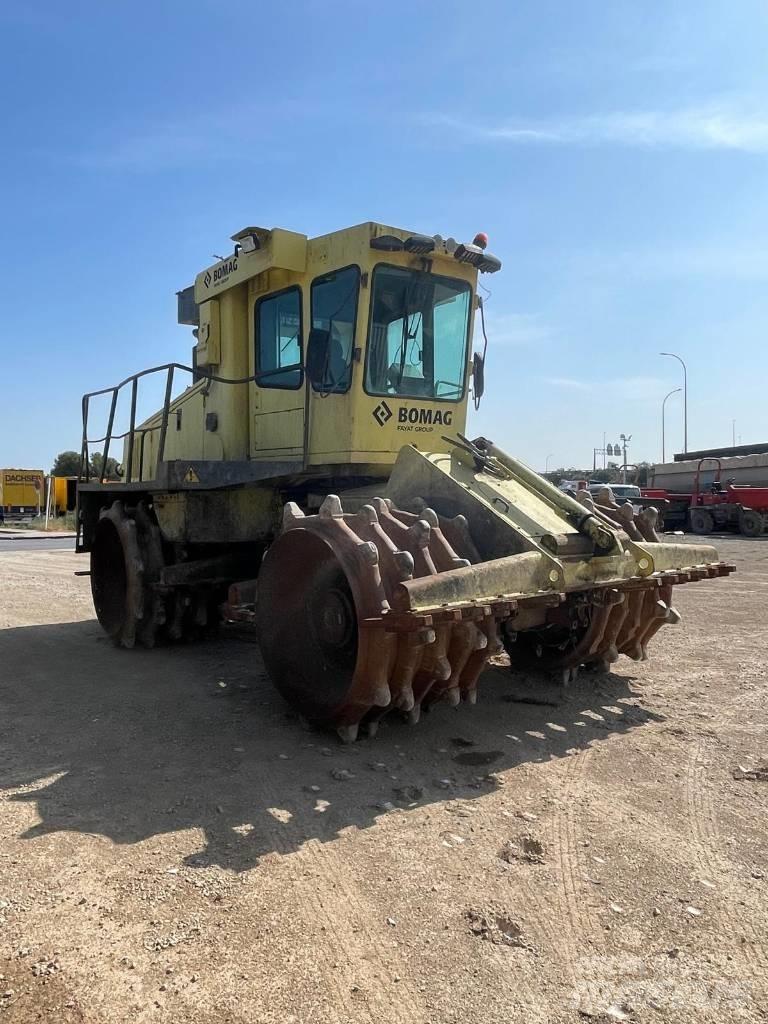 Bomag BC 572 RB Kaatopaikkajyrät