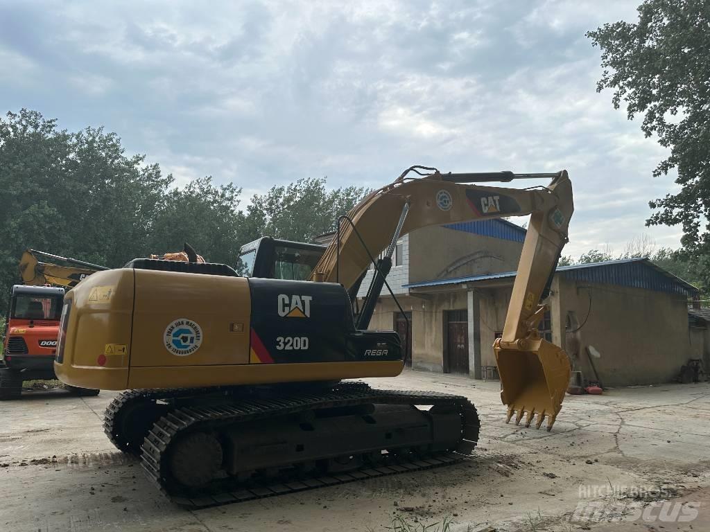 CAT 320D Telakaivukoneet