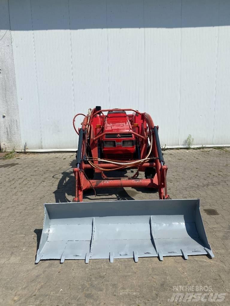Mitsubishi MT33+tur Taajamatraktorit