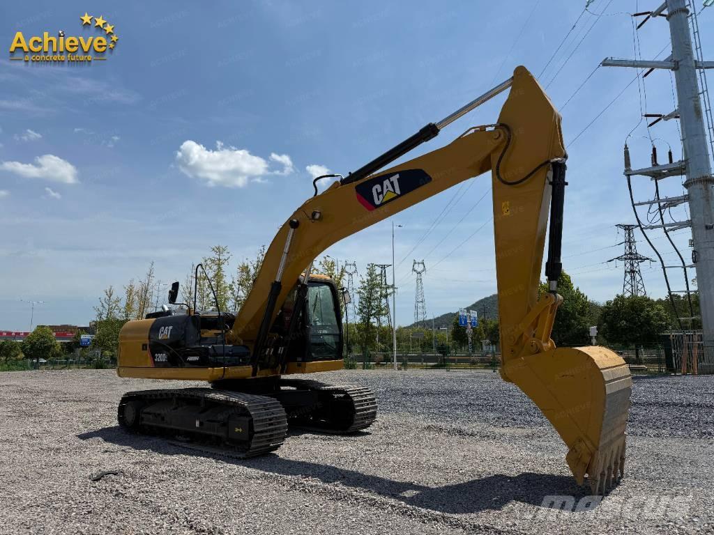 CAT 320 D2 Telakaivukoneet