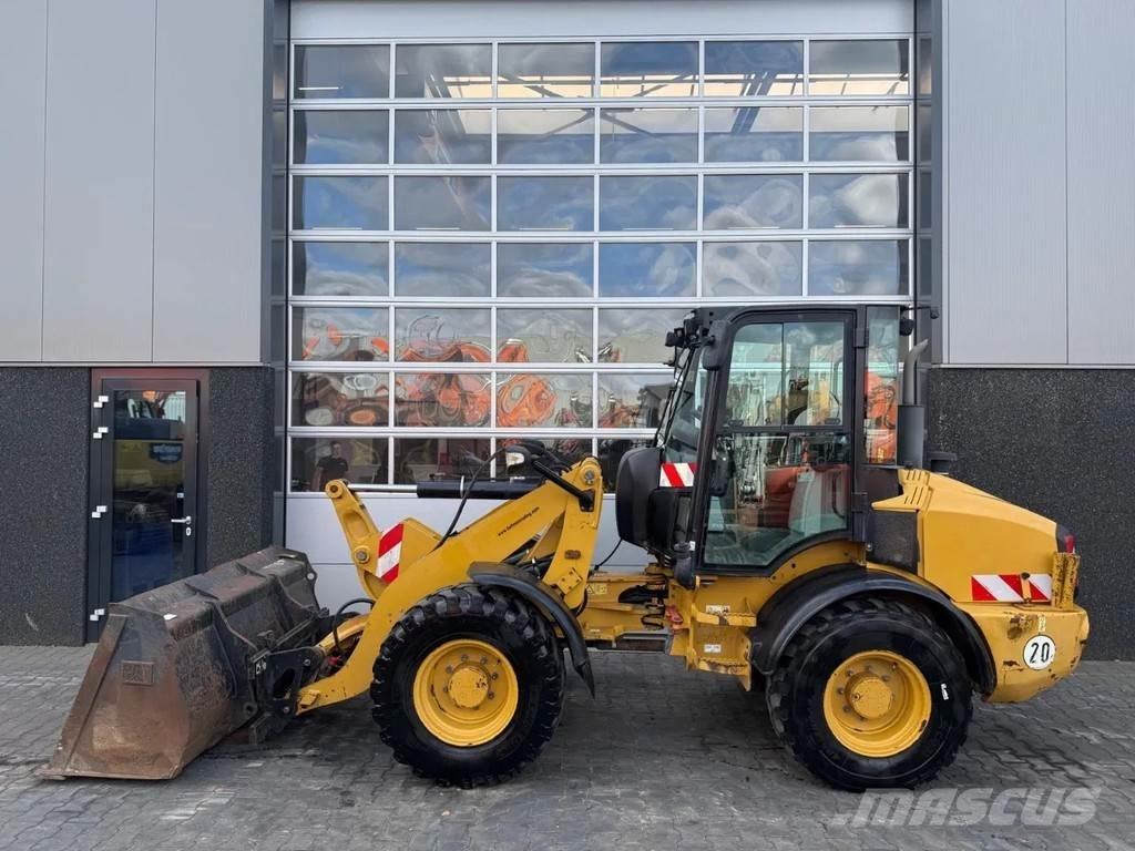 CAT 908H2 Pyöräkuormaajat