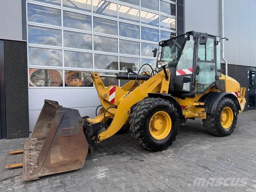 CAT 908H2 Pyöräkuormaajat