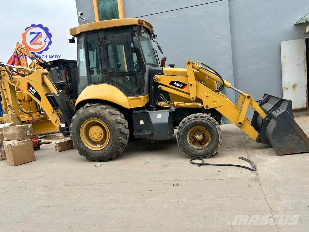 CAT 420 F Kaivurikuormaajat