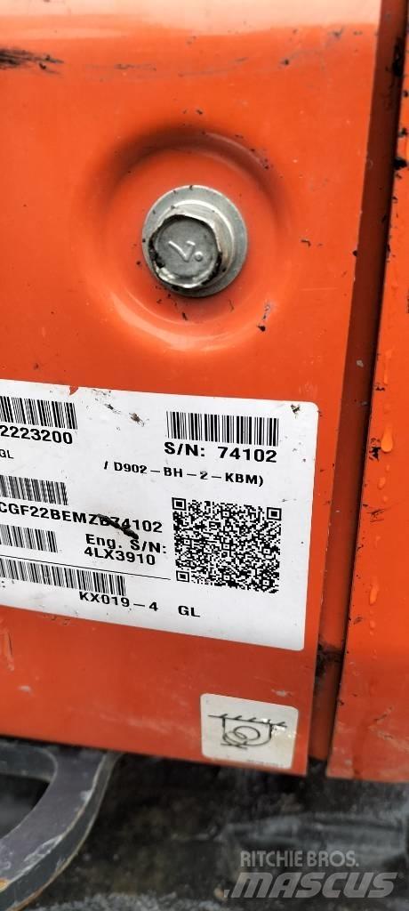 Kubota KX 019-4 Minikaivukoneet < 7t