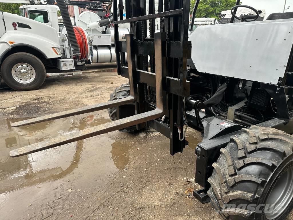 Palfinger CR50 Maastotrukit