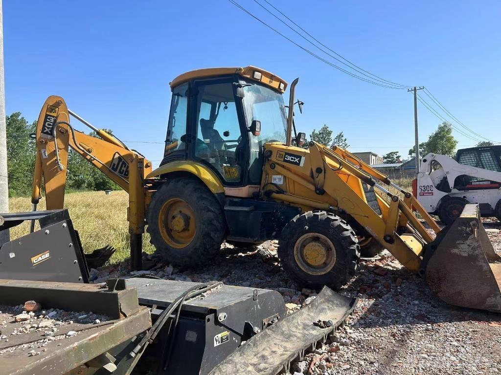 JCB 3CX Kaivurikuormaajat