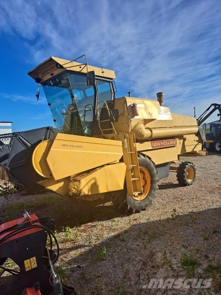 New Holland 8030 H Leikkuupuimurit