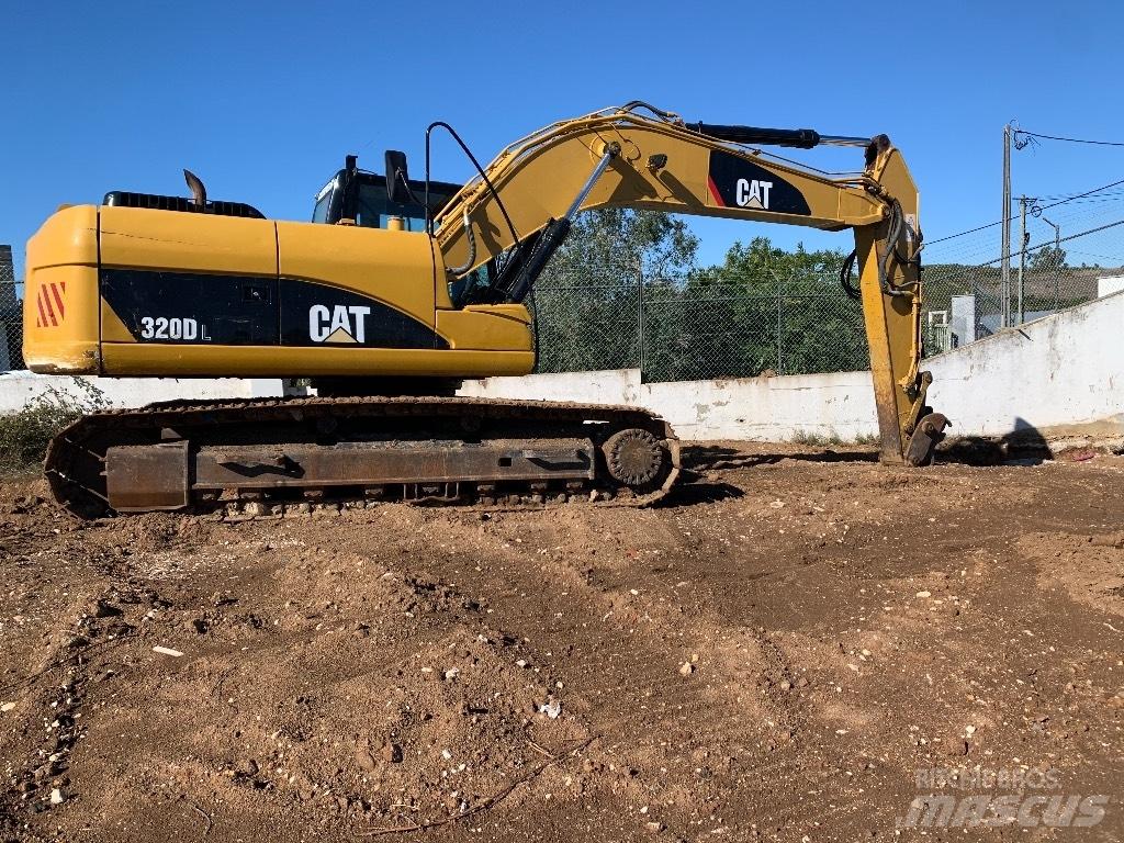 CAT 320 D L Telakaivukoneet