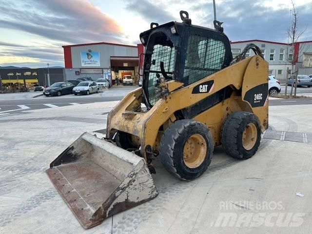 CAT 246 C Liukuohjatut kuormaajat