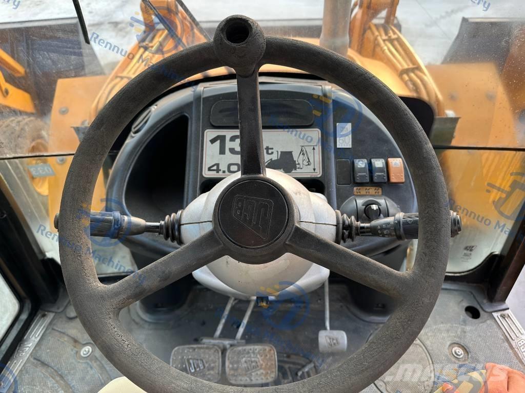 JCB 4 CX Kaivurikuormaajat