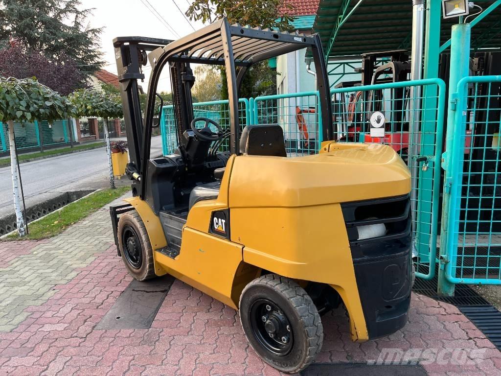 CAT DP 45 N V-3549 Dieseltrukit