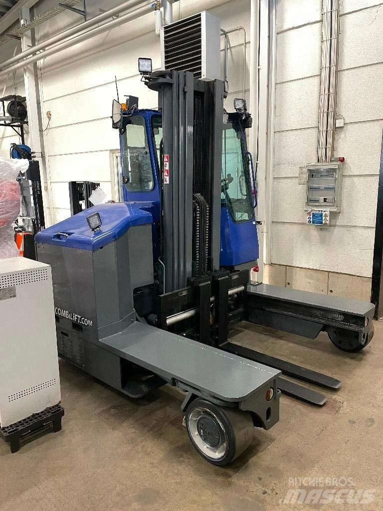 Combilift C4000ET Nelitietrukit