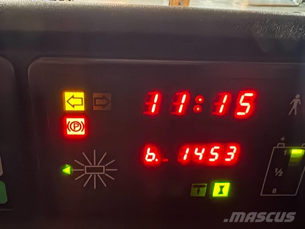 Toyota RRE 140 Työntömastotrukit