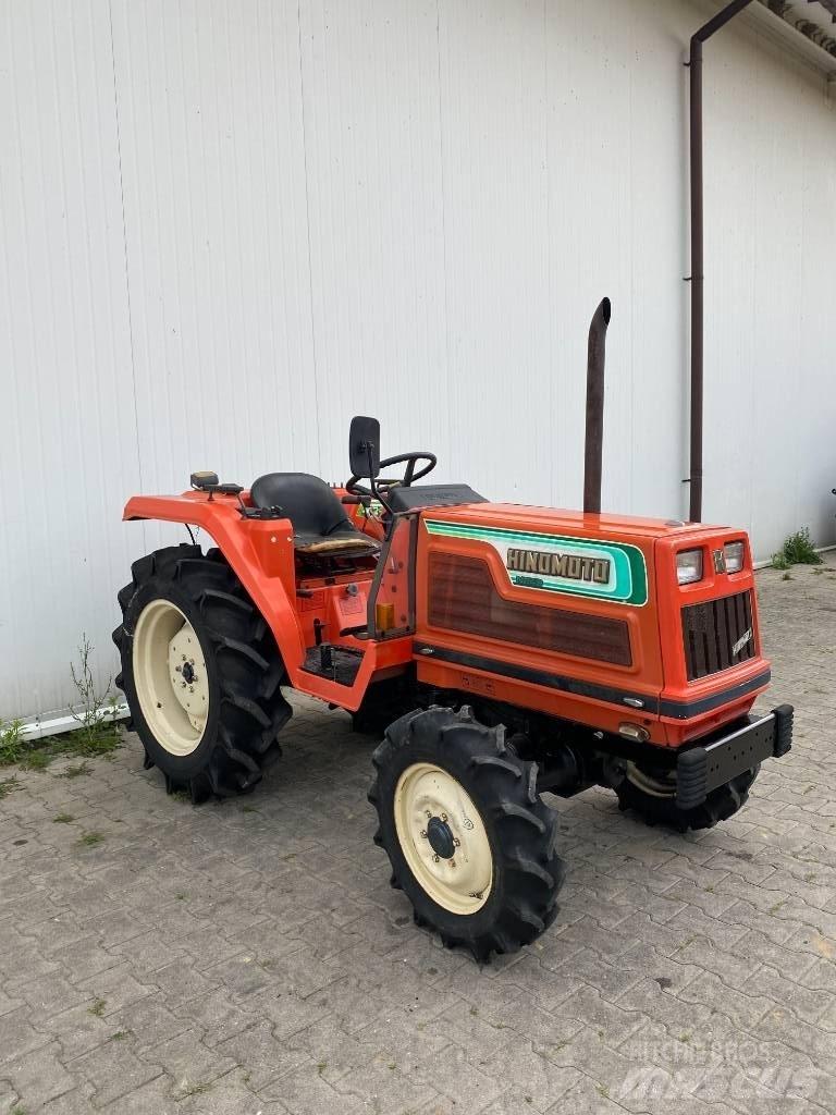 Hinomoto N249 Taajamatraktorit