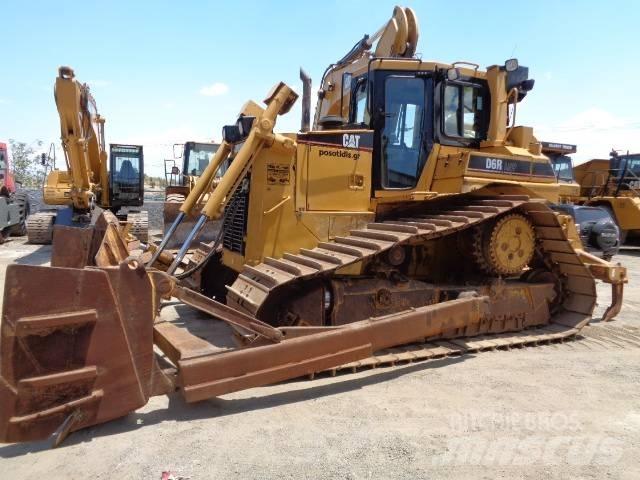 CAT D 6 R II Telaketjupuskutraktorit