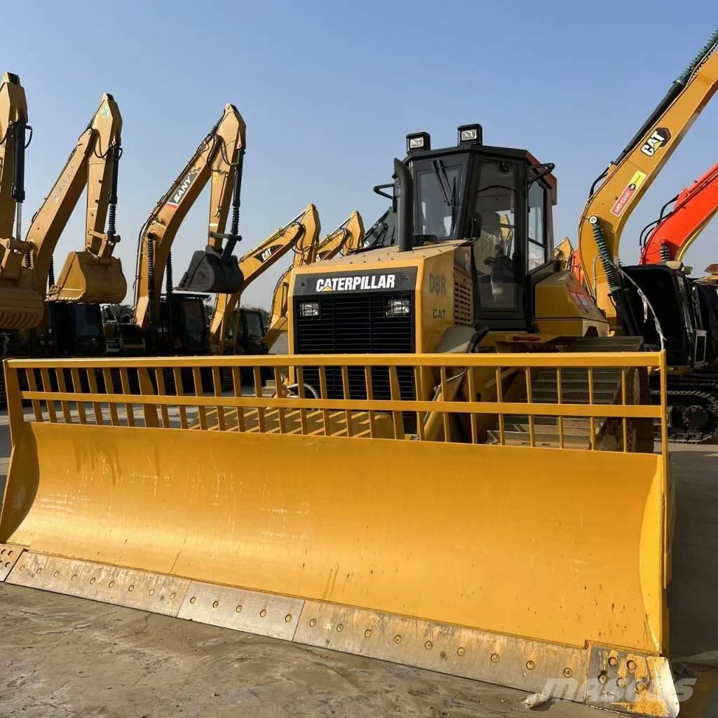 CAT D 8 R Telaketjupuskutraktorit