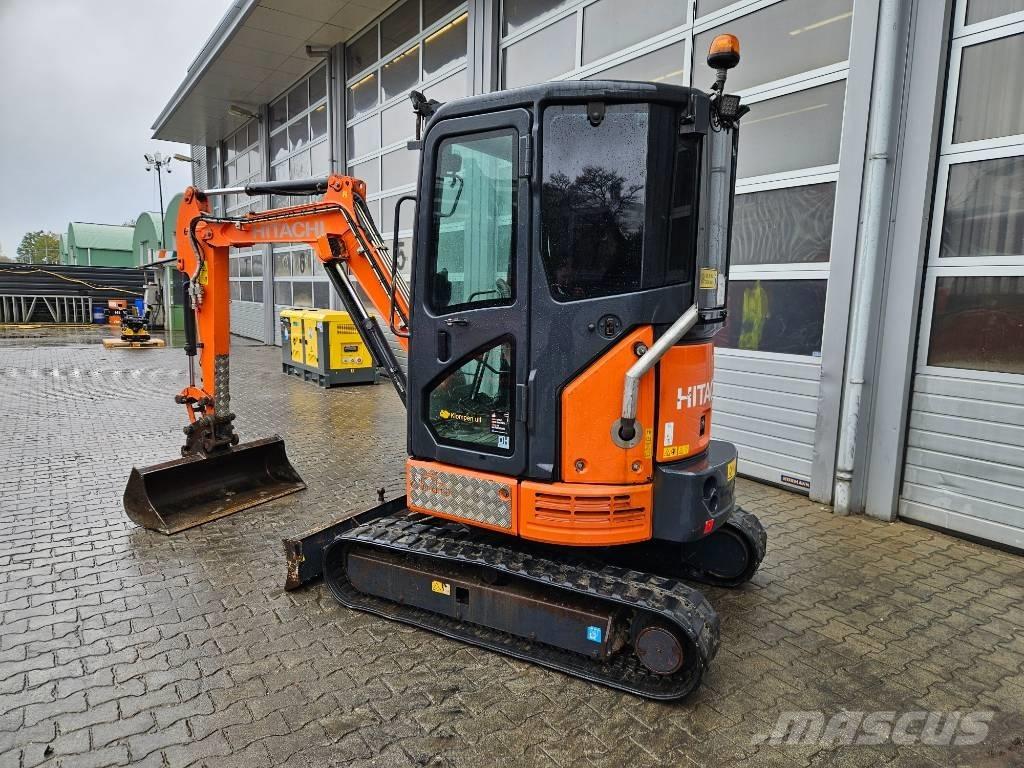 Hitachi ZX26U Minikaivukoneet < 7t