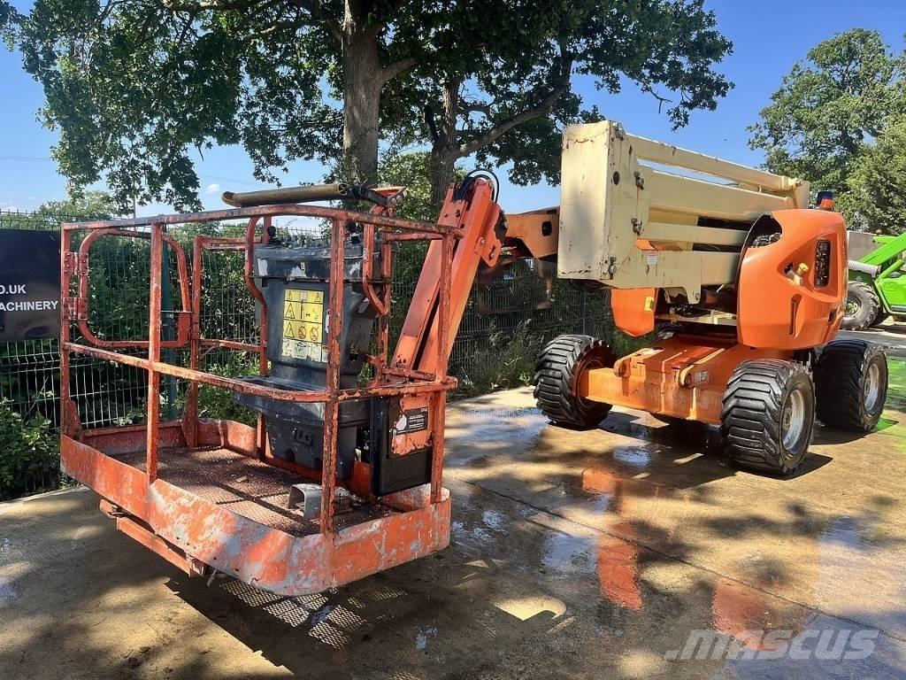 JLG 450 AJ II Kuukulkijat