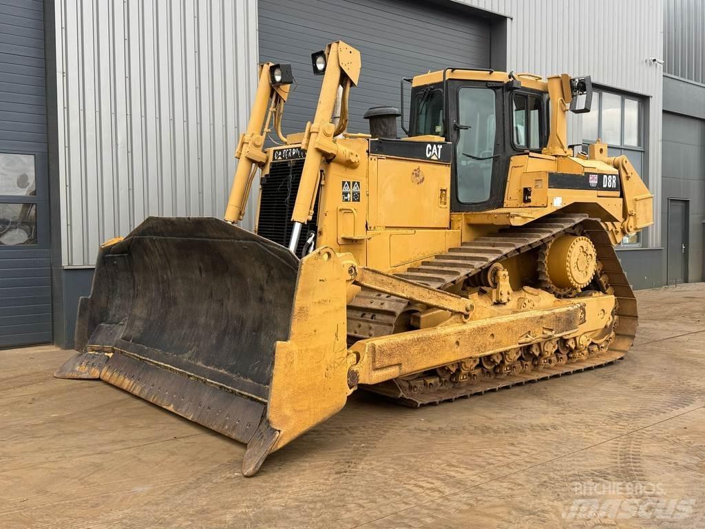 CAT D8R series II Telaketjupuskutraktorit