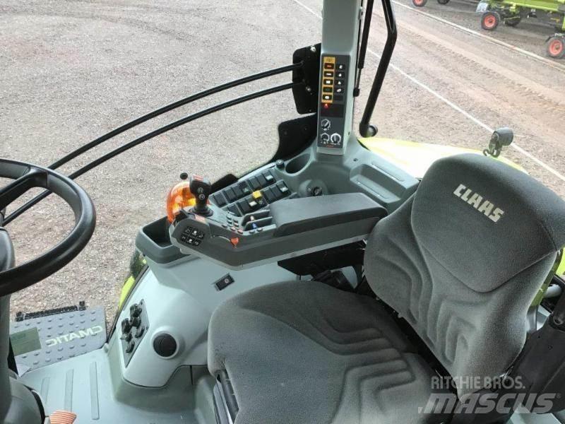 CLAAS AXION 810 Traktorit