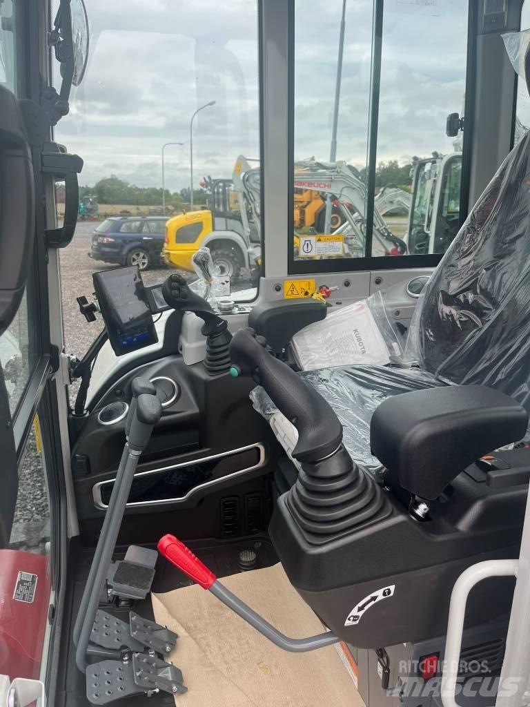 Takeuchi TB350R Minikaivukoneet < 7t