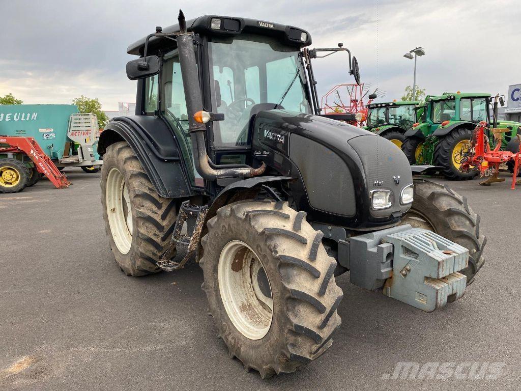 Valtra N92 HITECH Traktorit