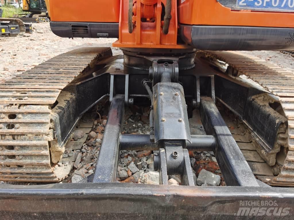 Doosan DX75 Minikaivukoneet < 7t
